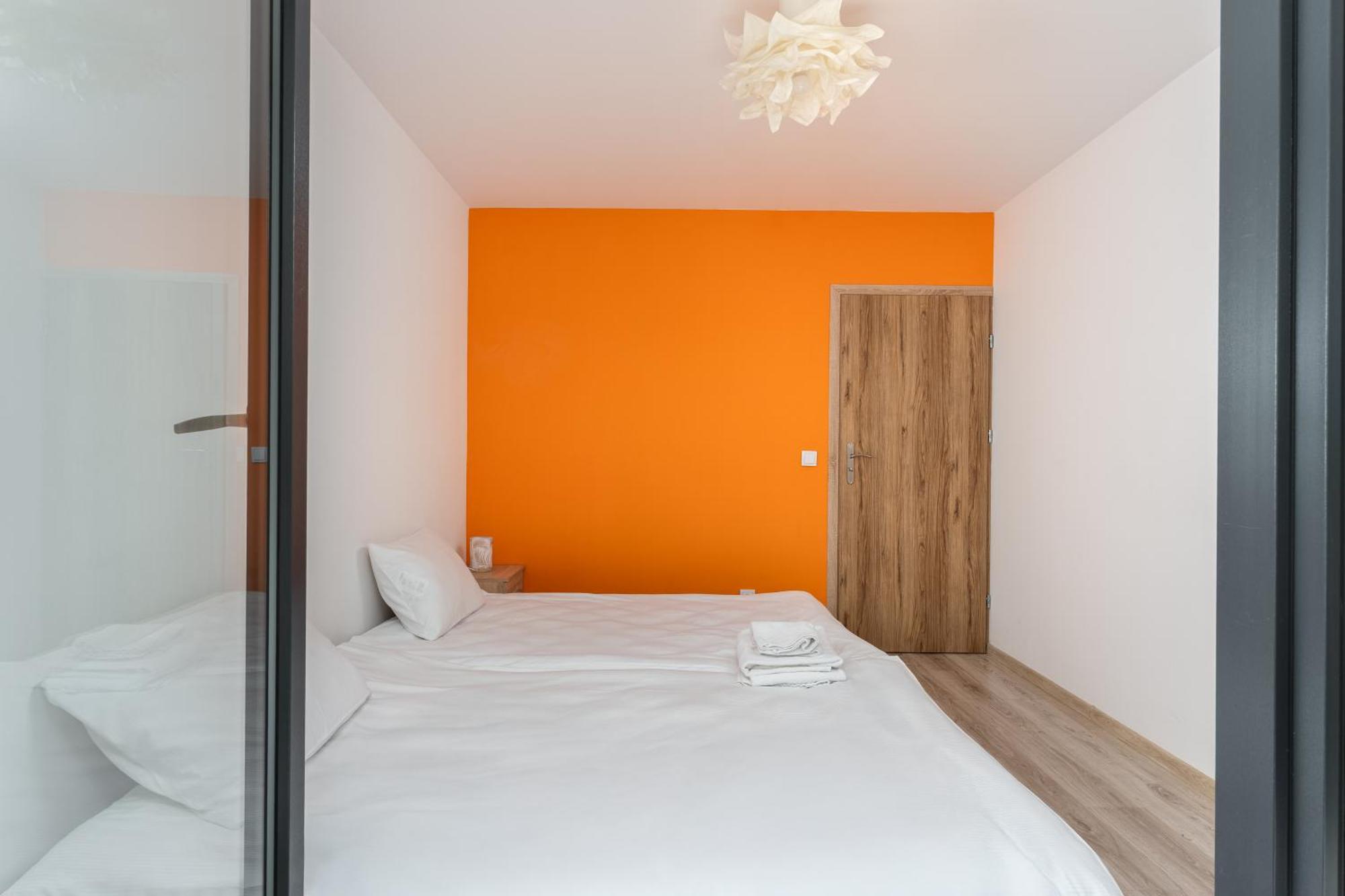 Riverside Comfort By Bookinghost Apartment *